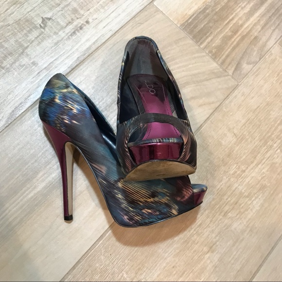 Aldo multi color 5” heel w/ metallic Fuchsia heel - size 6.5 - Picture 4 of 4